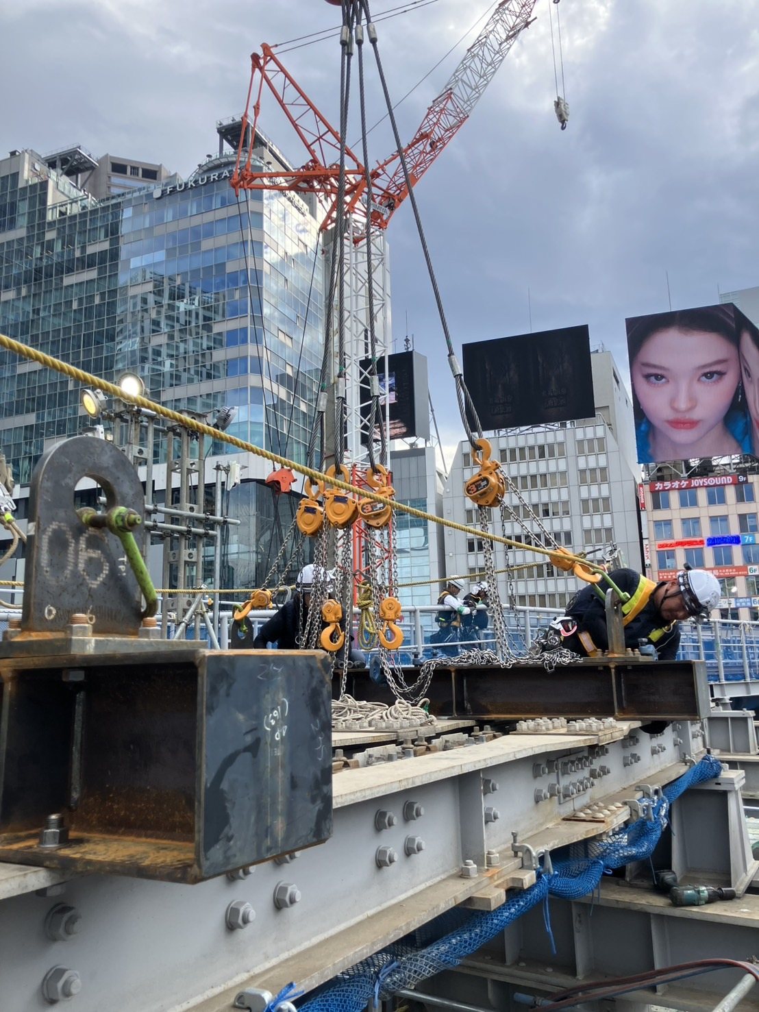 銀座線渋谷駅 軌道鉄骨工事